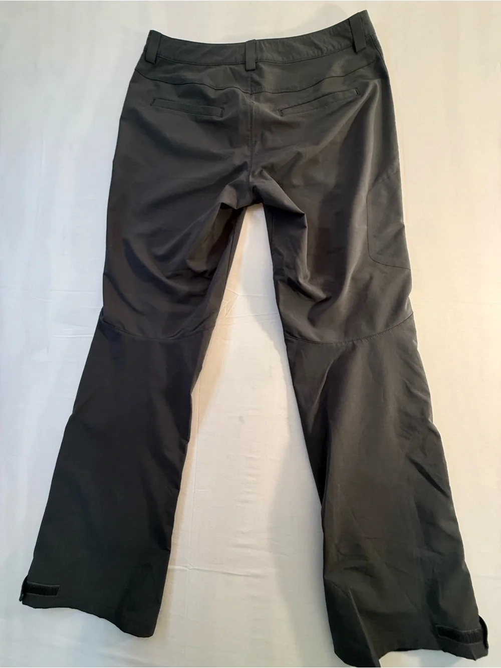 Black Outdoor Zip-Pocket Pants - Picture 8 of 13